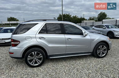 Внедорожник / Кроссовер Mercedes-Benz M-Class 2010 в 