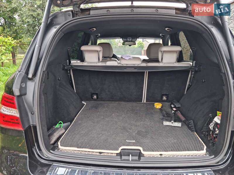 Позашляховик / Кросовер Mercedes-Benz M-Class 2012 в Нововолинську