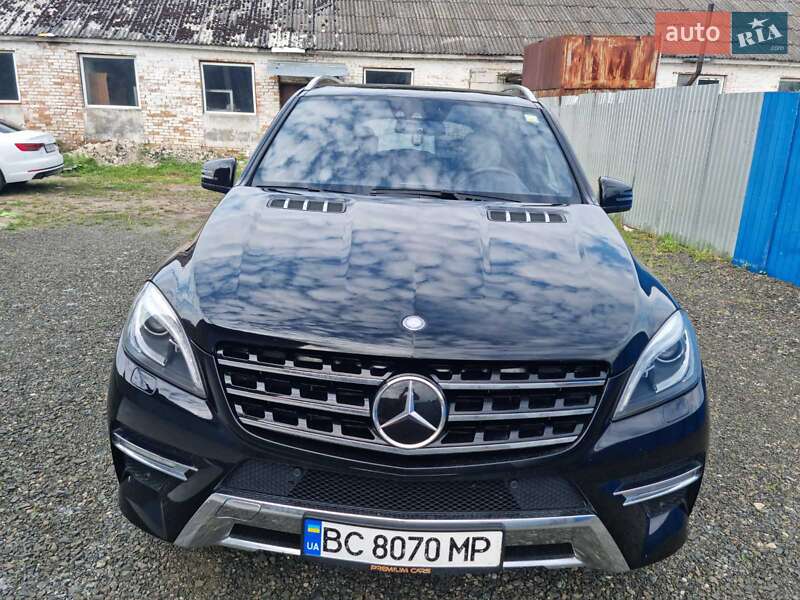 Позашляховик / Кросовер Mercedes-Benz M-Class 2012 в Нововолинську