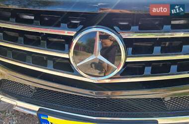 Внедорожник / Кроссовер Mercedes-Benz M-Class 2012 в 
