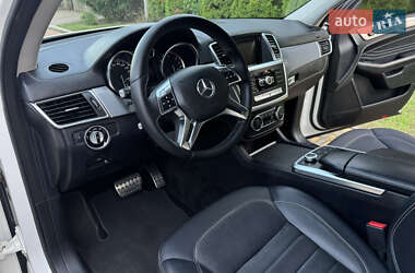 Внедорожник / Кроссовер Mercedes-Benz M-Class 2011 в 