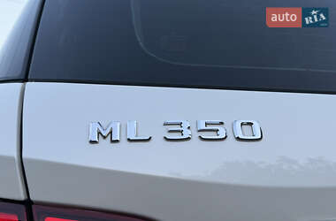 Внедорожник / Кроссовер Mercedes-Benz M-Class 2011 в 