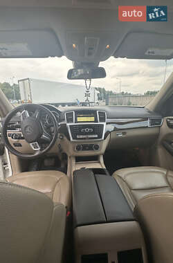 Внедорожник / Кроссовер Mercedes-Benz M-Class 2011 в 