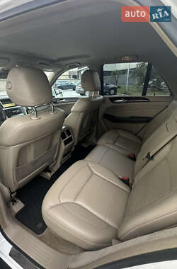 Внедорожник / Кроссовер Mercedes-Benz M-Class 2011 в 