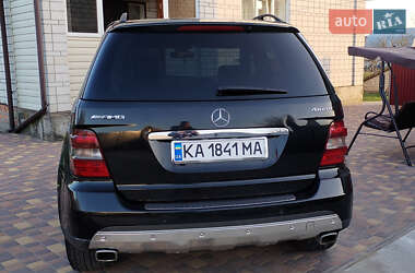 Внедорожник / Кроссовер Mercedes-Benz M-Class 2005 в 