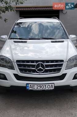 Внедорожник / Кроссовер Mercedes-Benz M-Class 2009 в Верховец