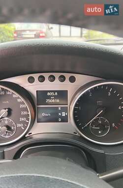Внедорожник / Кроссовер Mercedes-Benz M-Class 2009 в 
