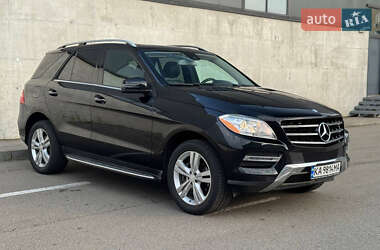 Внедорожник / Кроссовер Mercedes-Benz M-Class 2015 в 