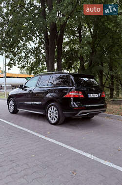 Внедорожник / Кроссовер Mercedes-Benz M-Class 2015 в 