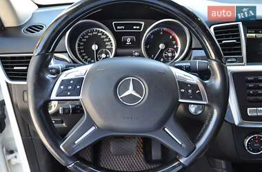 Внедорожник / Кроссовер Mercedes-Benz M-Class 2013 в 