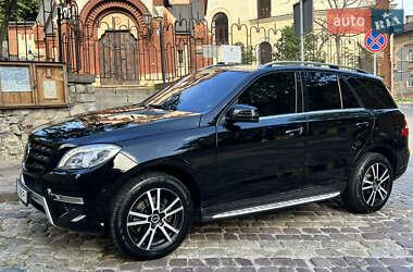 Позашляховик / Кросовер Mercedes-Benz M-Class 2015 в 