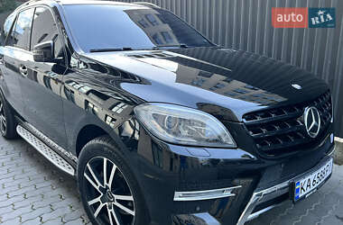 Позашляховик / Кросовер Mercedes-Benz M-Class 2015 в 