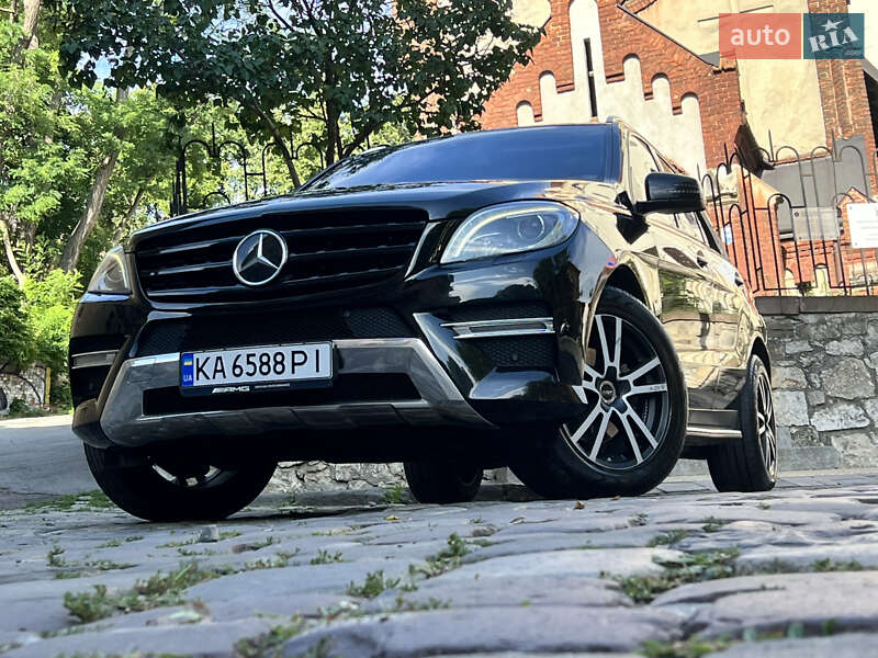 Mercedes-Benz M-Class 2015