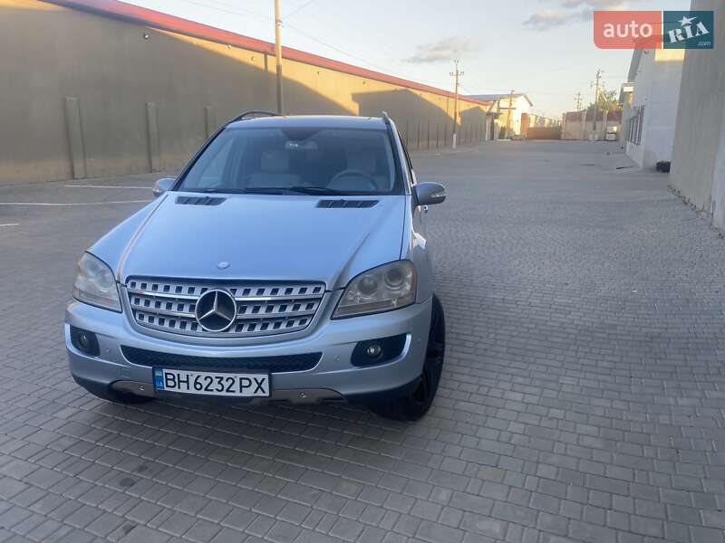 Mercedes-Benz M-Class 2007