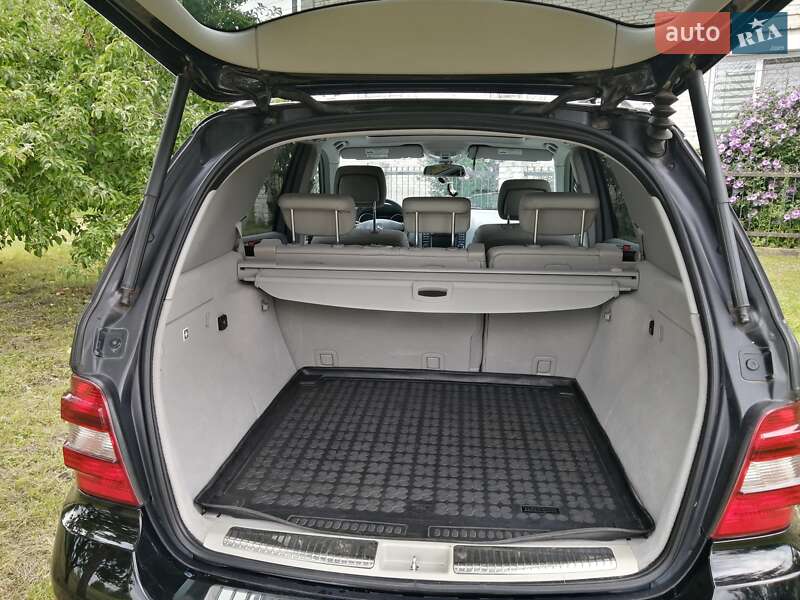 Позашляховик / Кросовер Mercedes-Benz M-Class 2010 в Шостці