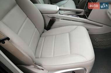 Внедорожник / Кроссовер Mercedes-Benz M-Class 2010 в 