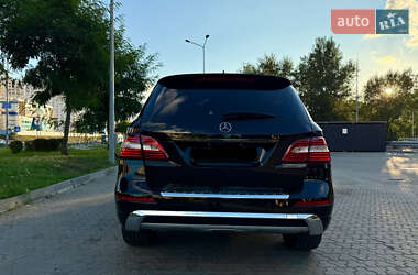 Внедорожник / Кроссовер Mercedes-Benz M-Class 2014 в 