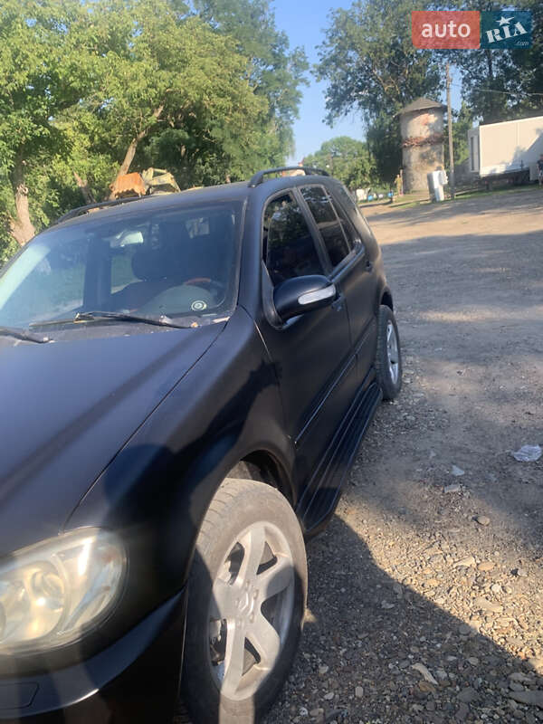 Внедорожник / Кроссовер Mercedes-Benz M-Class 2003 в Редковцах