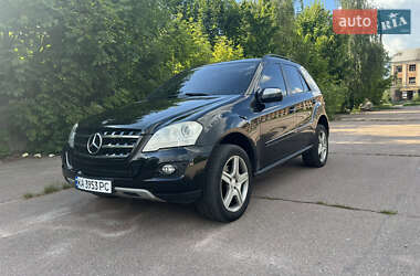 Внедорожник / Кроссовер Mercedes-Benz M-Class 2009 в 