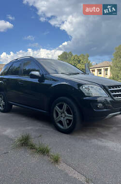 Внедорожник / Кроссовер Mercedes-Benz M-Class 2009 в 