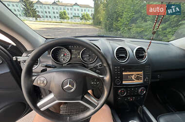 Внедорожник / Кроссовер Mercedes-Benz M-Class 2009 в 