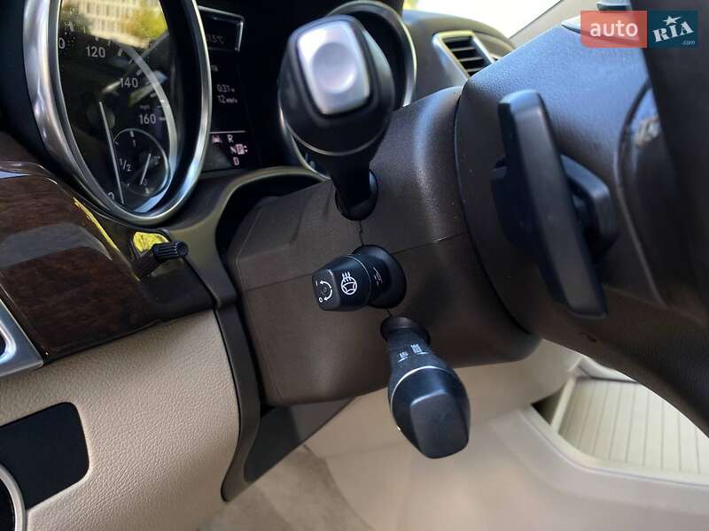 Внедорожник / Кроссовер Mercedes-Benz M-Class 2012 в Днепре