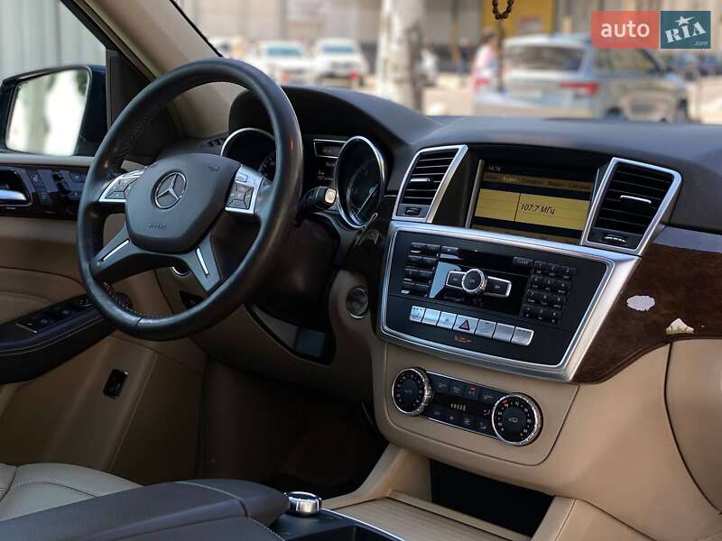 Внедорожник / Кроссовер Mercedes-Benz M-Class 2012 в Днепре