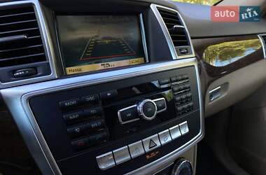 Внедорожник / Кроссовер Mercedes-Benz M-Class 2012 в 