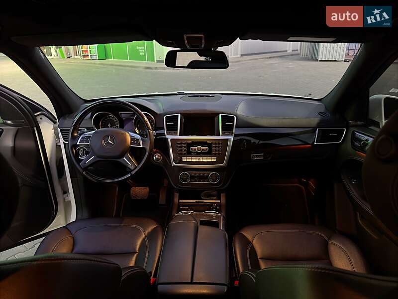 Внедорожник / Кроссовер Mercedes-Benz M-Class 2012 в Одессе