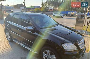 Внедорожник / Кроссовер Mercedes-Benz M-Class 2009 в 