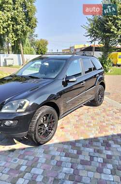 Внедорожник / Кроссовер Mercedes-Benz M-Class 2006 в 