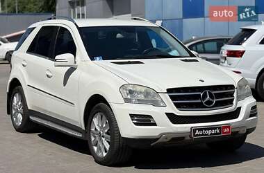 Внедорожник / Кроссовер Mercedes-Benz M-Class 2010 в 