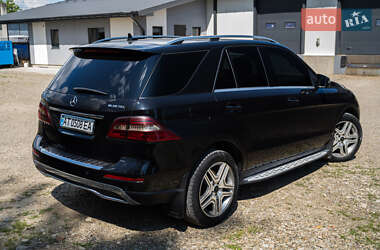 Внедорожник / Кроссовер Mercedes-Benz M-Class 2011 в 