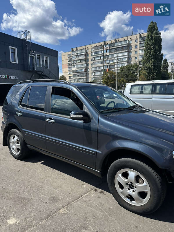 Внедорожник / Кроссовер Mercedes-Benz M-Class 2005 в Киеве