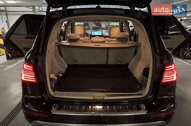 Внедорожник / Кроссовер Mercedes-Benz M-Class 2013 в 