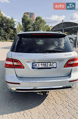 Внедорожник / Кроссовер Mercedes-Benz M-Class 2014 в 