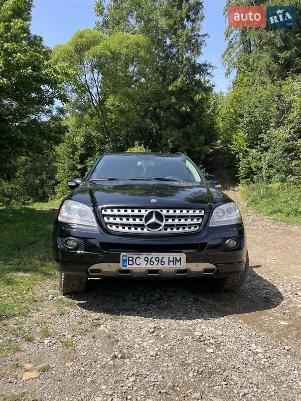 Позашляховик / Кросовер Mercedes-Benz M-Class 2008 в Славському