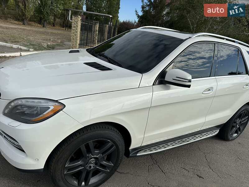 Внедорожник / Кроссовер Mercedes-Benz M-Class 2012 в Днепре