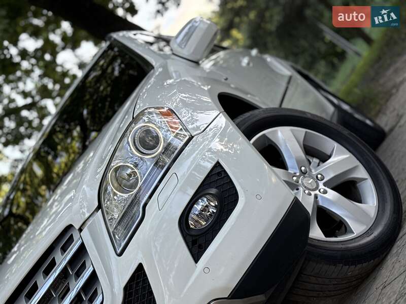 Внедорожник / Кроссовер Mercedes-Benz M-Class 2009 в Львове