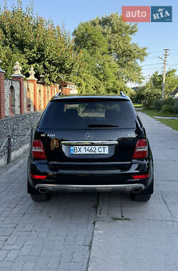 Внедорожник / Кроссовер Mercedes-Benz M-Class 2010 в 