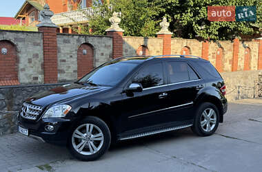 Внедорожник / Кроссовер Mercedes-Benz M-Class 2010 в 