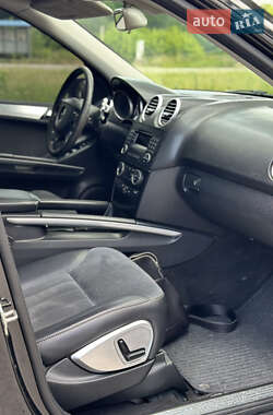 Внедорожник / Кроссовер Mercedes-Benz M-Class 2006 в 