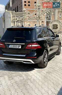 Внедорожник / Кроссовер Mercedes-Benz M-Class 2013 в 