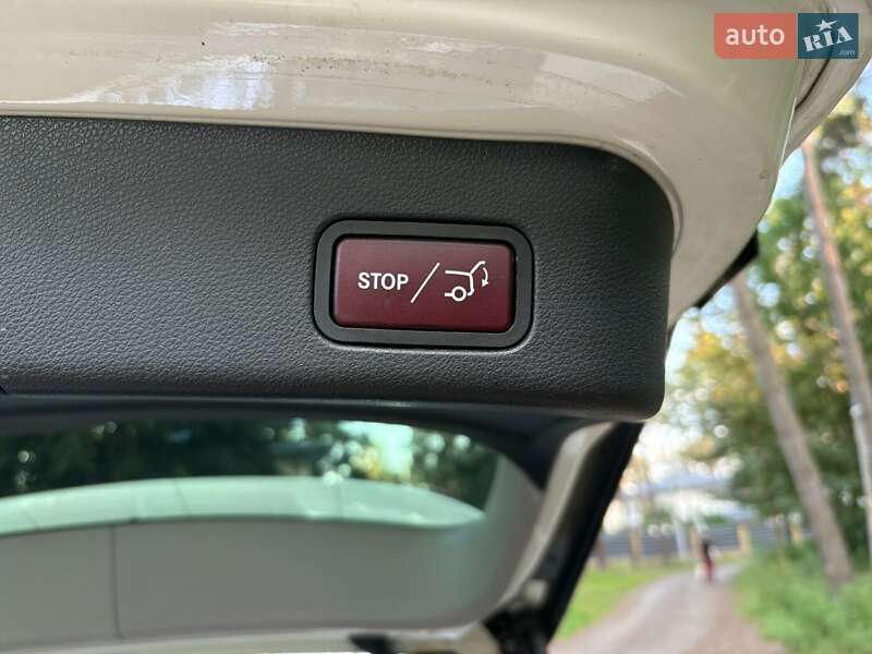 Внедорожник / Кроссовер Mercedes-Benz M-Class 2012 в Буче