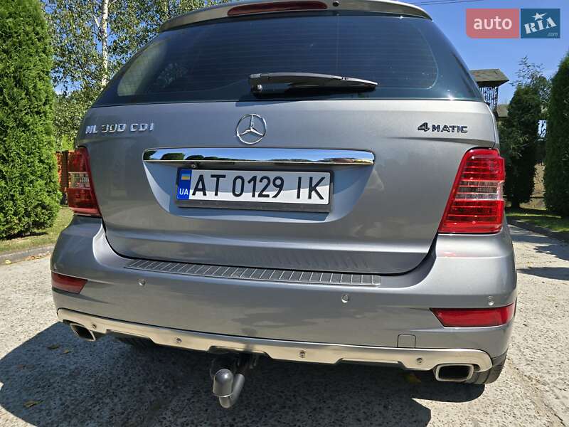 Позашляховик / Кросовер Mercedes-Benz M-Class 2010 в Калуші фото 19 Позашляховик / Кросовер Mercedes-Benz M-Class 2010 в Калуші