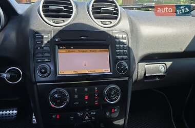 Внедорожник / Кроссовер Mercedes-Benz M-Class 2010 в 