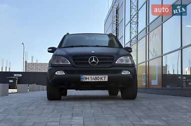 Внедорожник / Кроссовер Mercedes-Benz M-Class 2005 в 