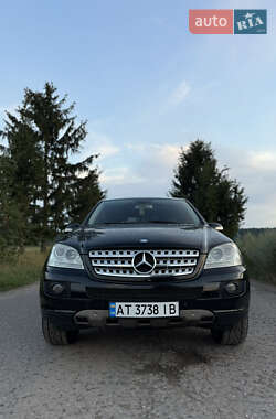 Внедорожник / Кроссовер Mercedes-Benz M-Class 2006 в 
