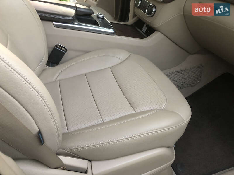 Внедорожник / Кроссовер Mercedes-Benz M-Class 2015 в Черкассах