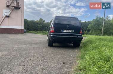 Внедорожник / Кроссовер Mercedes-Benz M-Class 2003 в 